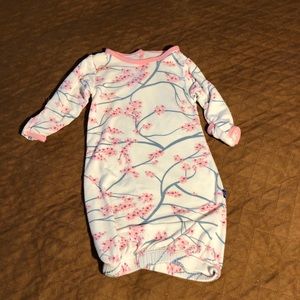 KICKEE NEWBOWN LAYETTE GOWN